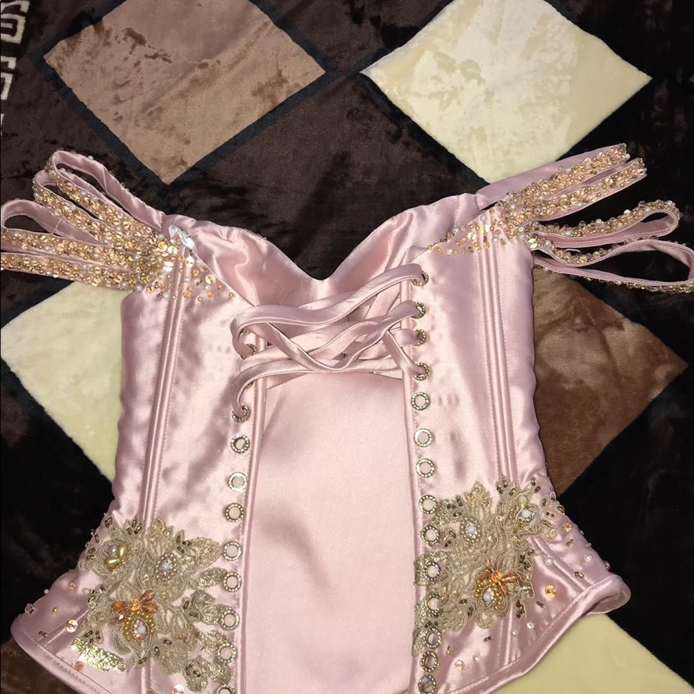 Dress - Picture 5 of 8